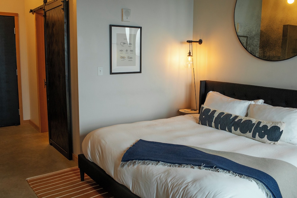 Bowline Hotel - photo 59