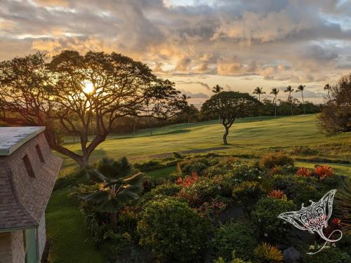 Hale Hahalua Serenity and Ocean Views in Kailua Kona at Keauhou Akahi above Keauhou Bay — 4-Star Luxury Hotel in Kailua-Kona, United States
