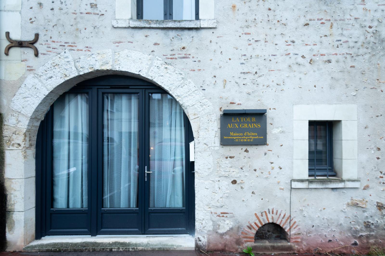 La Tour Aux grains — Salbris — photo 2