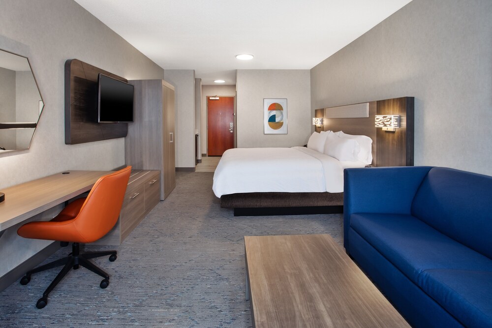 Holiday Inn Express Hotel & Suites Belleville by IHG - photo 25