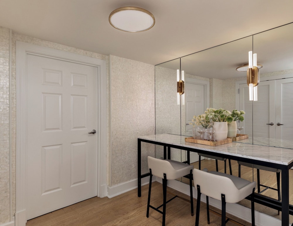 Kimpton Brice Hotel by IHG - photo 17