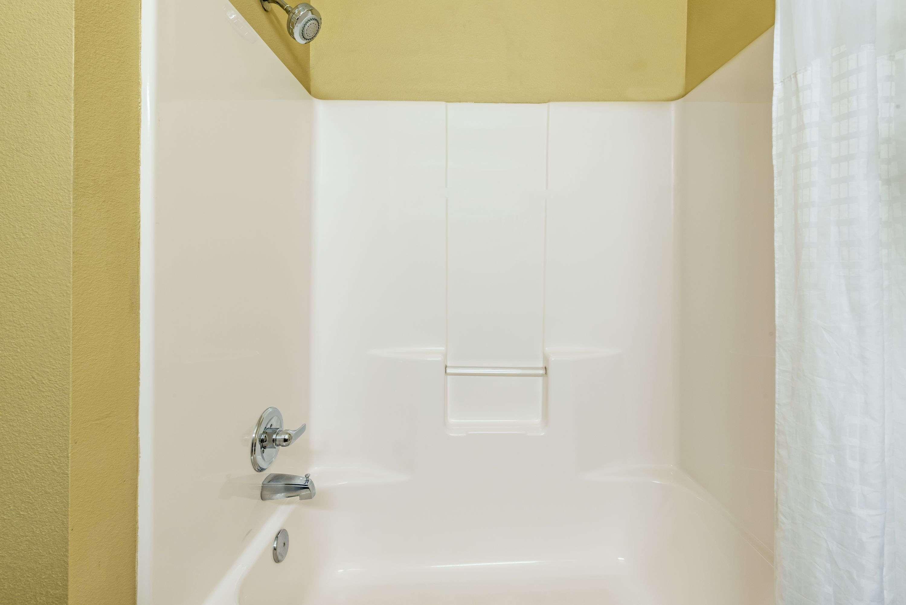 Days Inn by Wyndham Rockdale Texas - photo 2