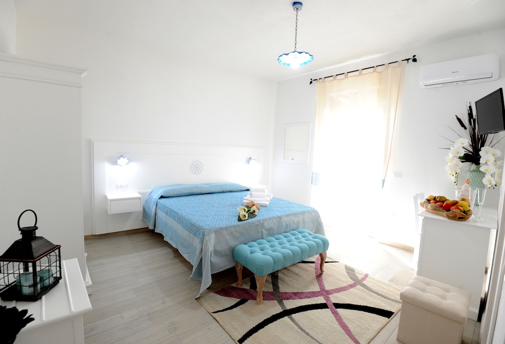 INAH Boutique Rooms — hotel in Dorgali