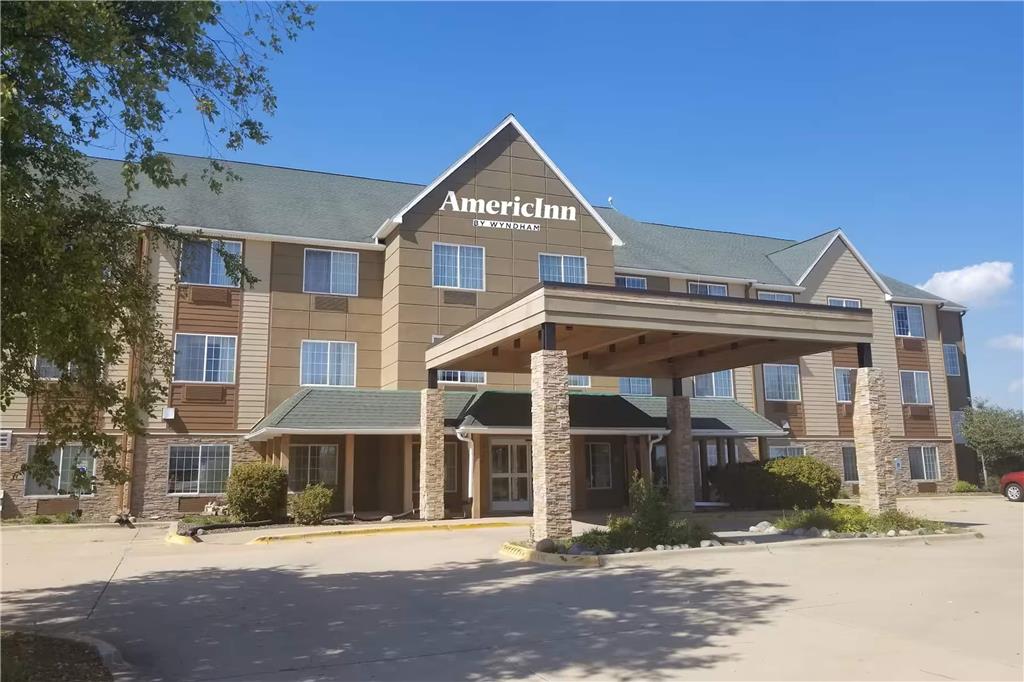 AmericInn by Wyndham Galesburg — hotel in Galesburg