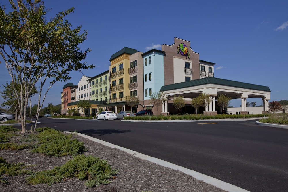 Mardi Gras Casino & Resort — 4-Star Luxury Hotel in Cross Lanes, United States