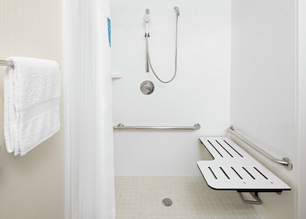 Hampton Inn Dallas Irving Las Colinas - photo 14