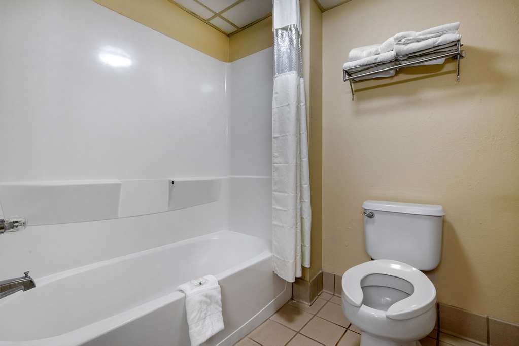 Quality Inn Kingstree North - photo 10