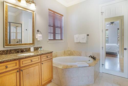 Large 5 BR in golf and beach resort 2 golf carts - photo 43