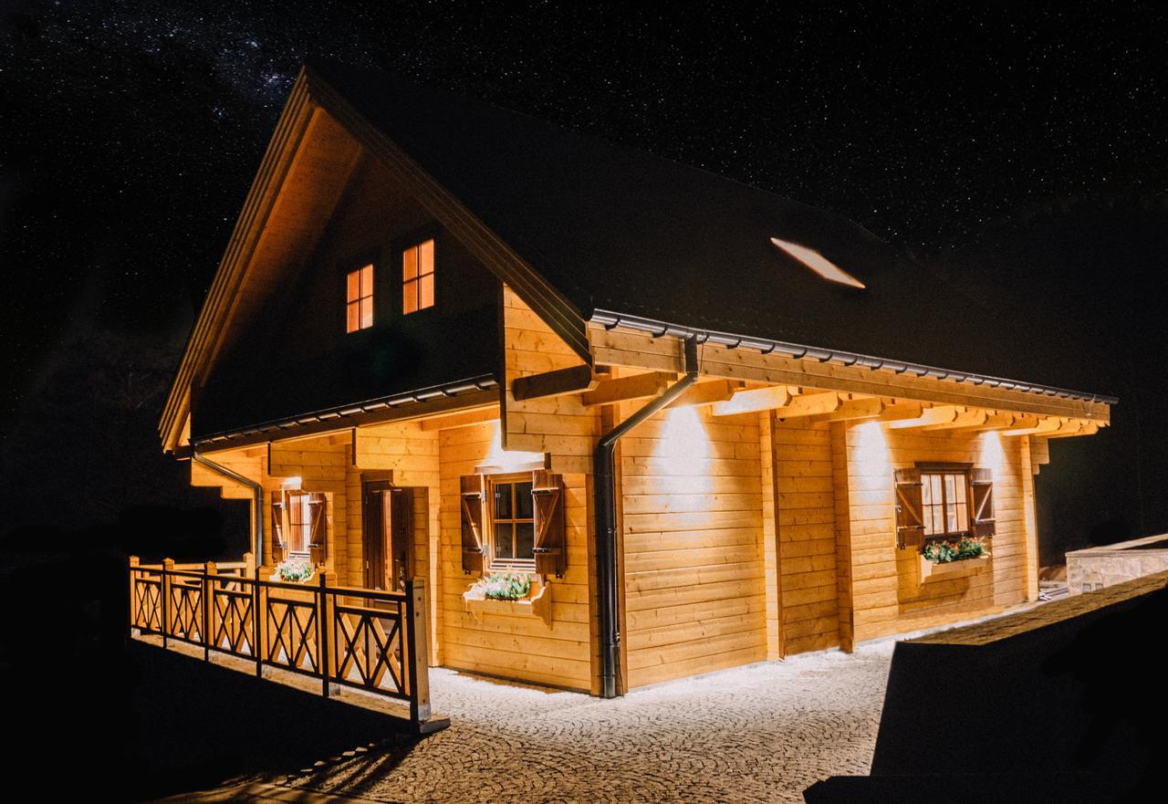 Rodinna Roubenka U Tri Skritku — 4-Star Luxury Hotel in Cervena Voda, Czech Republic