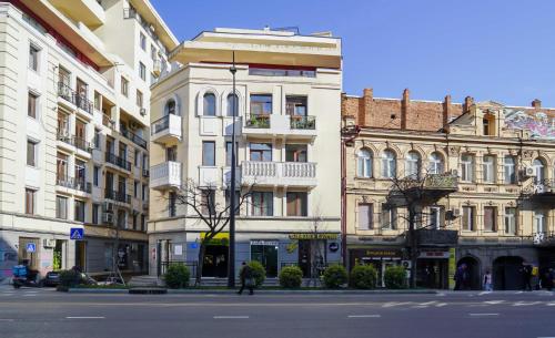 Hotel type rooms on avenue Melikishvili city center