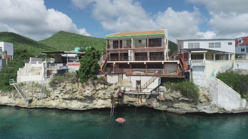 Lagun Ocean View Villa with Own Private Beach — 4-Star Luxury Hotel in Willemstad, CURAÇAO