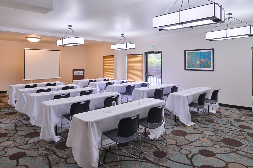 Wyndham Garden Greenville Airport - photo 24