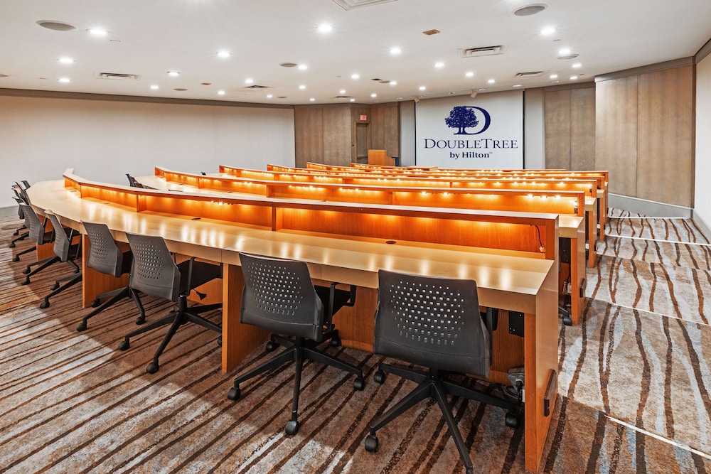 DoubleTree by Hilton Tulsa Warren Place - photo 74