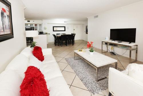 Apartment 2 Bedrooms at Yacht Club of Aventura — 4-Star Luxury Hotel in Miami, United States