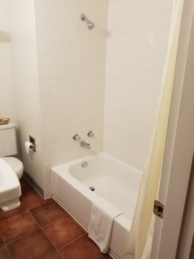 Bridge Street Inn - photo 35