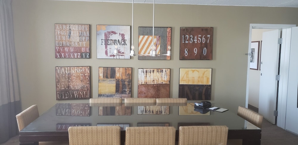 DoubleTree by Hilton St. Louis Westport - photo 34