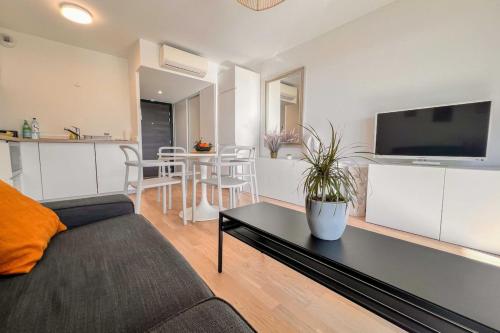 Ornella Terrace Wifi Cozy by Tgb in Ajaccio, France