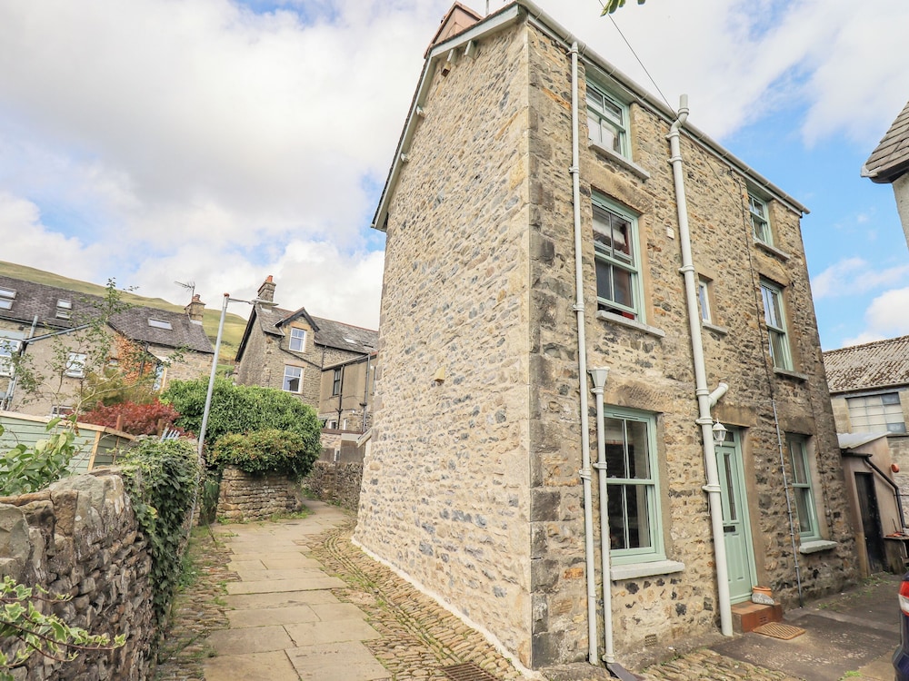 2 Kings Yard in Sedbergh, United Kingdom