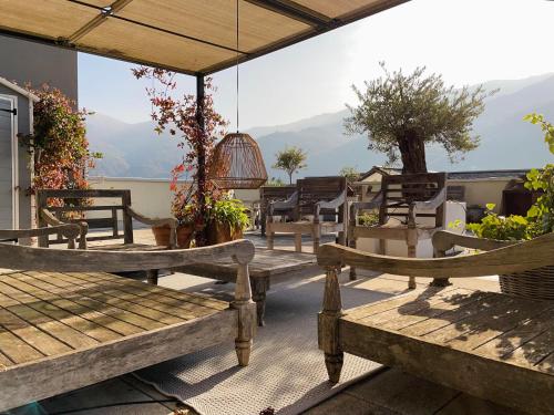 La Terrazza dell'Ulivo — 4-Star Luxury Hotel in Carate Urio, Italy