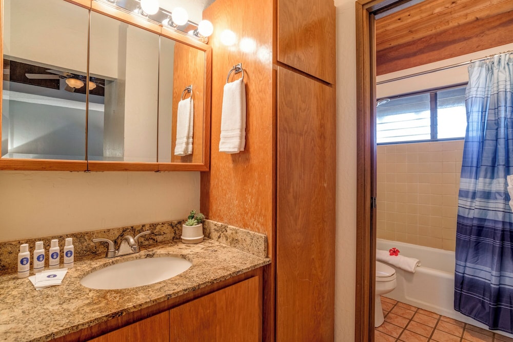 Kihei Resort 202 KRS 202 Family Getaway 2BD w AC Pool Beach - photo 24