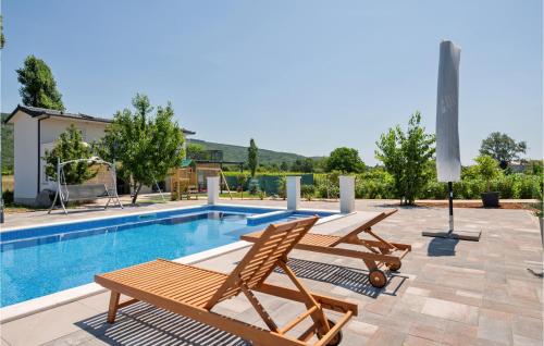 Lovely Home In Donji Prolozac With Wifi — 4-Star Luxury Hotel in Donji Prolozac, Croatia