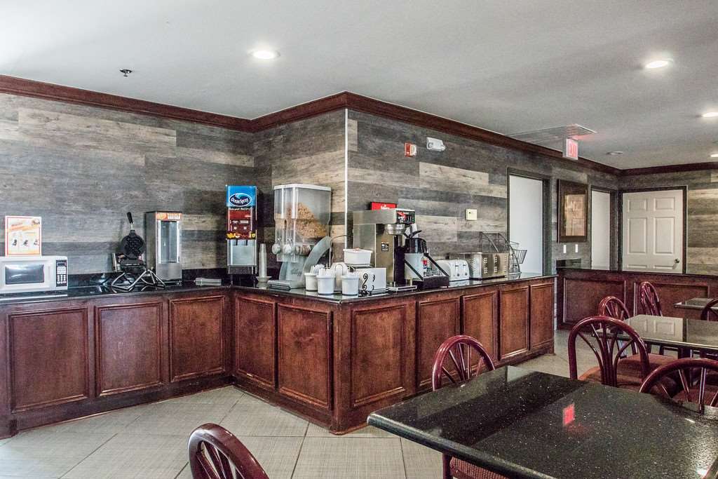 Americas Best Value Inn Ft. Worth - photo 11