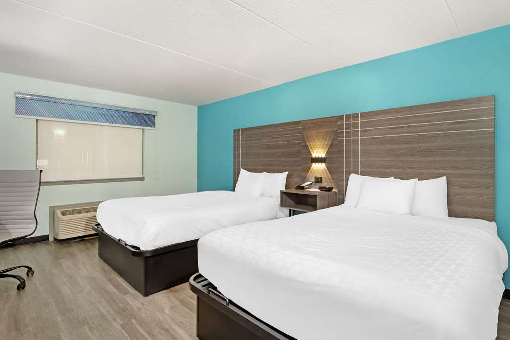 Clarion Inn Des Moines Airport - photo 12
