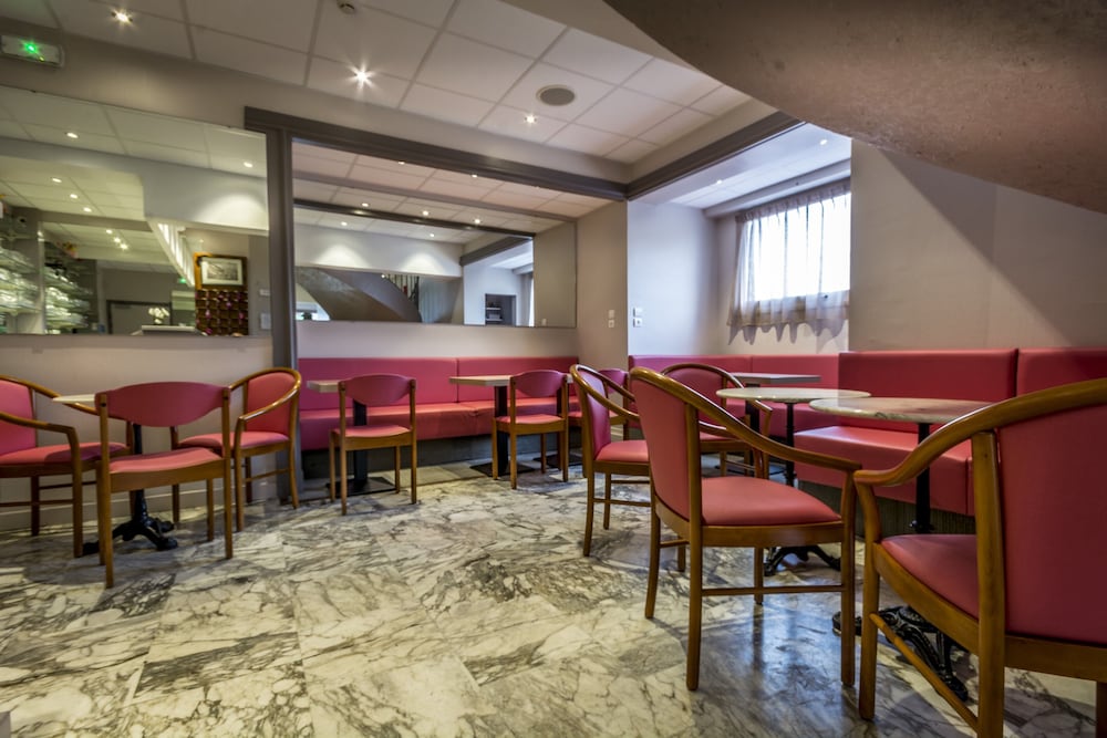 Au Primerose Hotel — Argeles-Gazost — photo 4