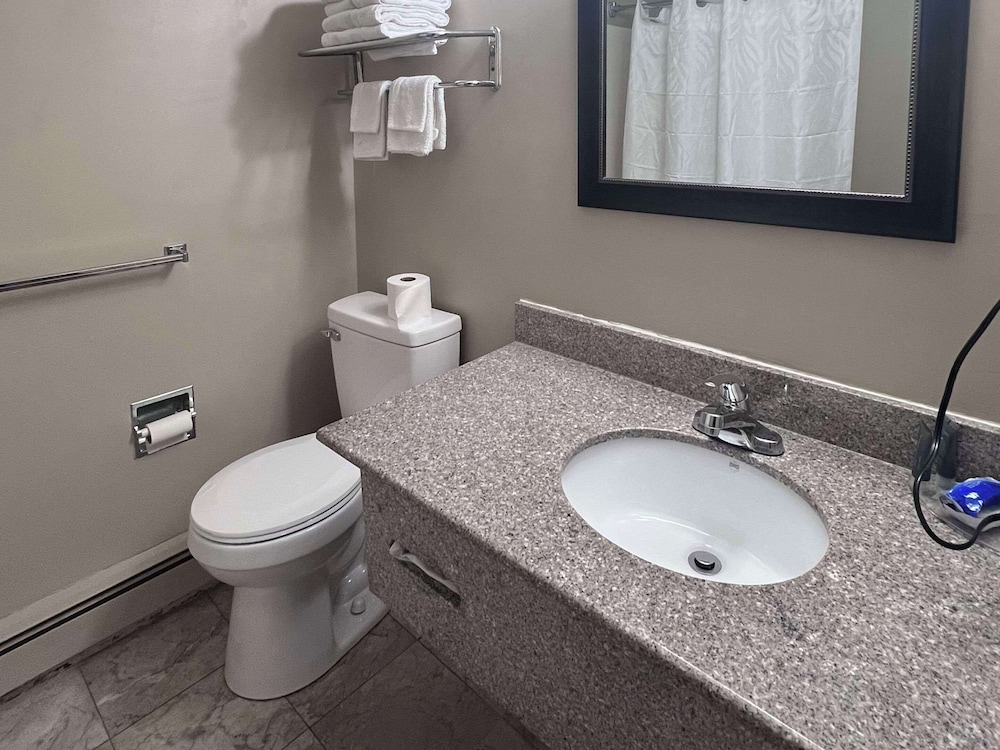 Rodeway Inn & Suites Hershey Chocolate Avenue - photo 24