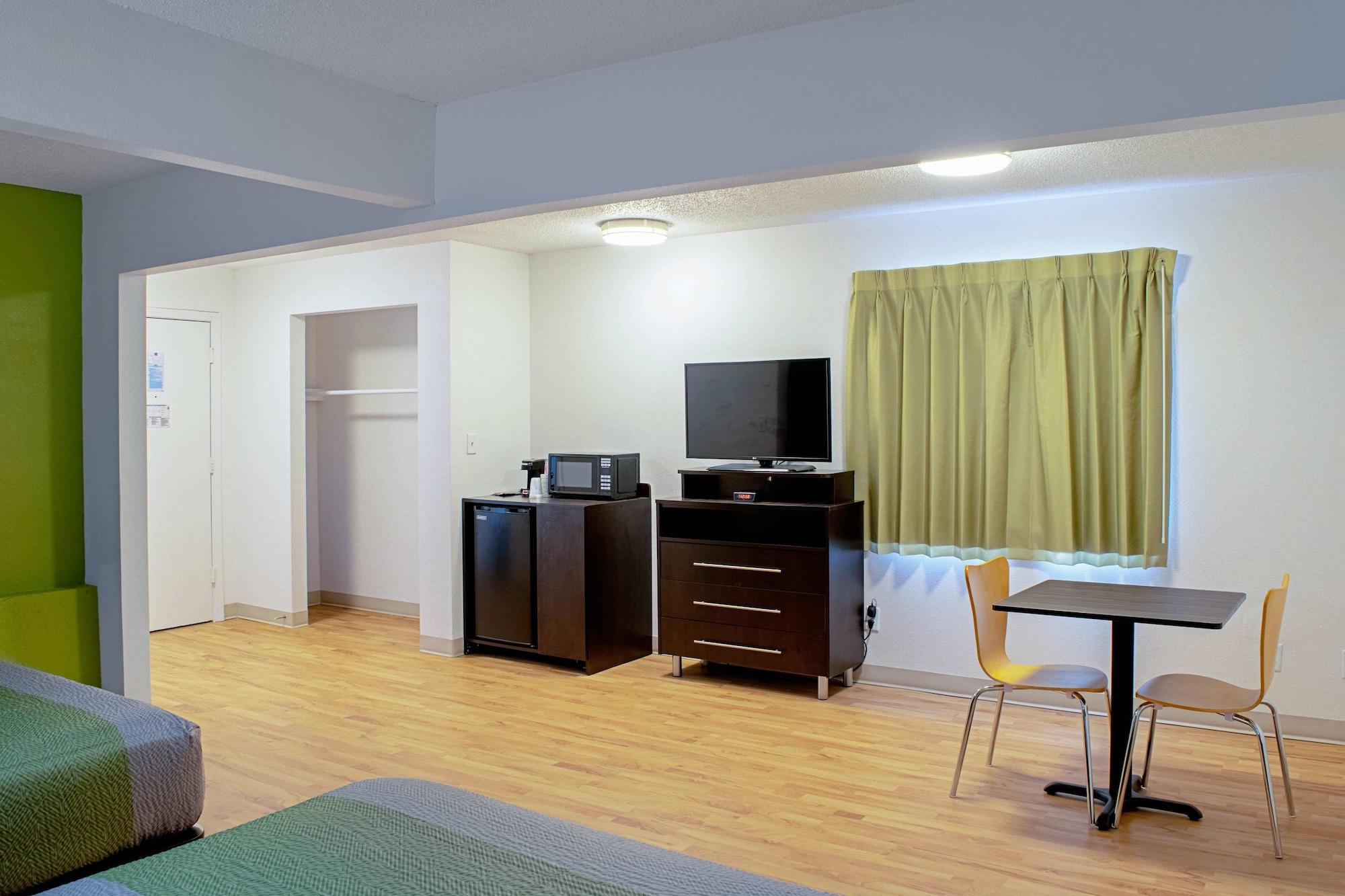 Welcome Suites Springdale - photo 23