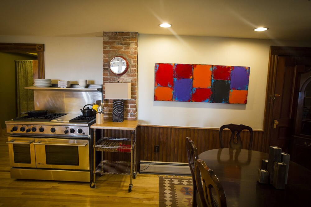 Mt. Philo Inn - photo 40