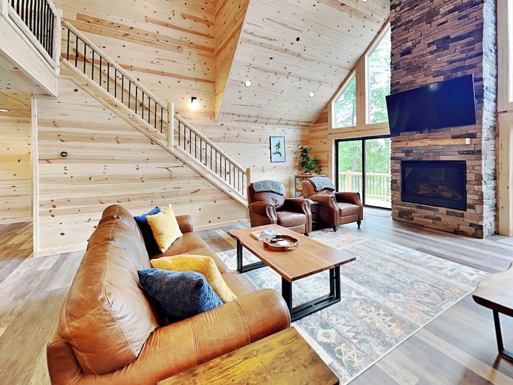 Greenview by Taylor Made Deep Creek in Mchenry, United States