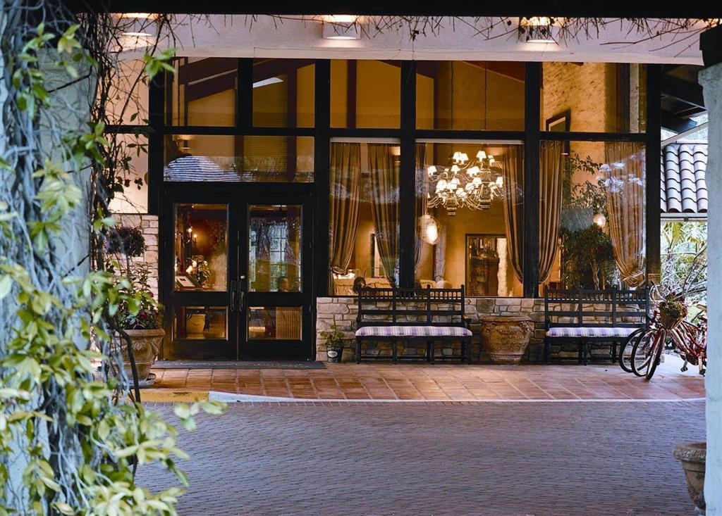 Westlake Village Inn - photo 2