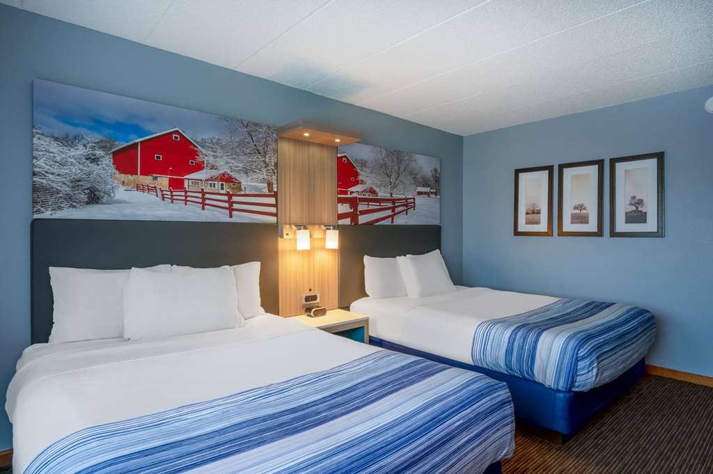 AmericInn by Wyndham Eau Claire - photo 24