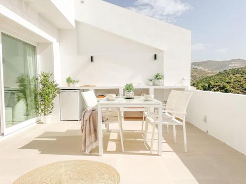 Marbella Luxury Penthouse — Benahavis