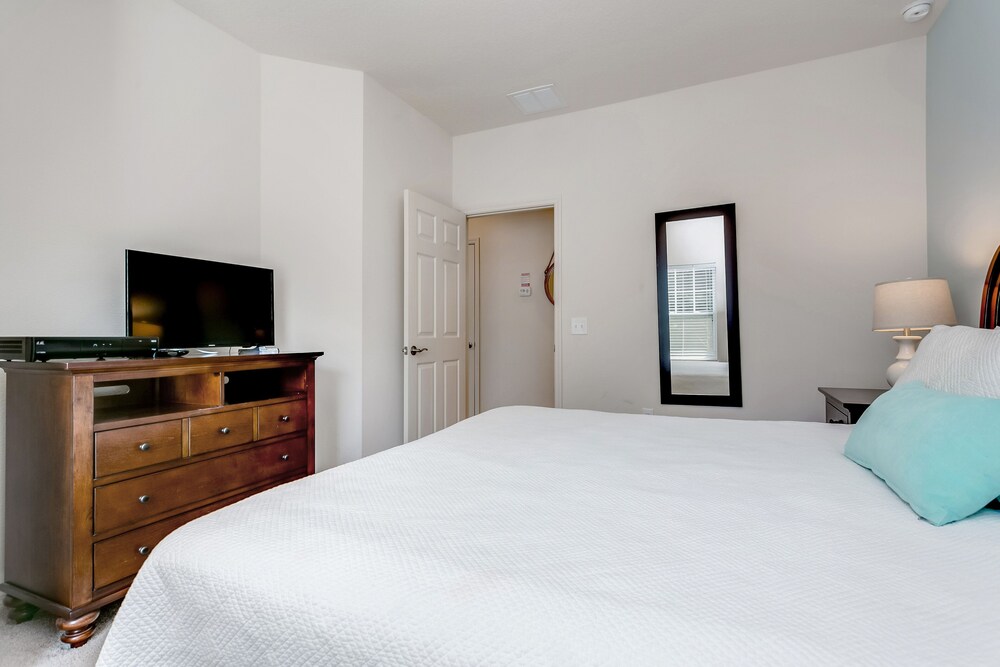West Lucaya Resort 3 Bedroom Vacation Townhome - photo 5