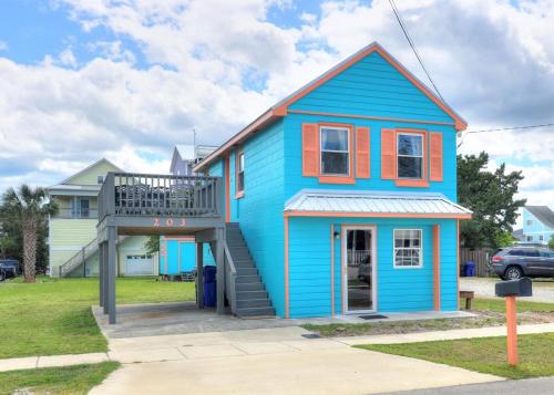 Turquoise Tunny by Carolina Beach Realty — 4-Star Luxury Hotel in Carolina Beach, United States