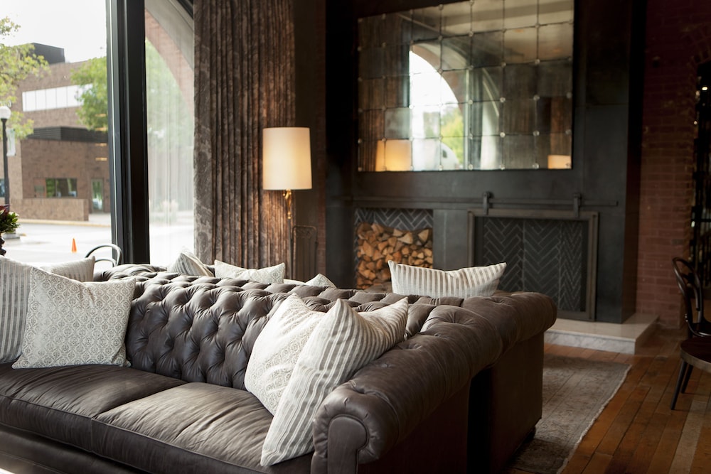 The Charmant Hotel - photo 38