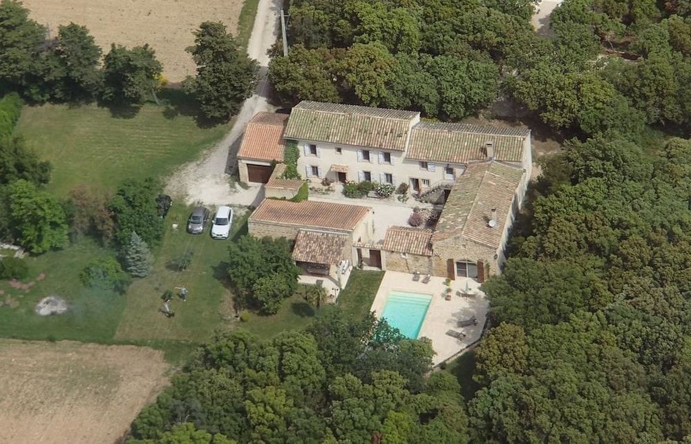 Le Mas de la Seuve — hotel in Valreas