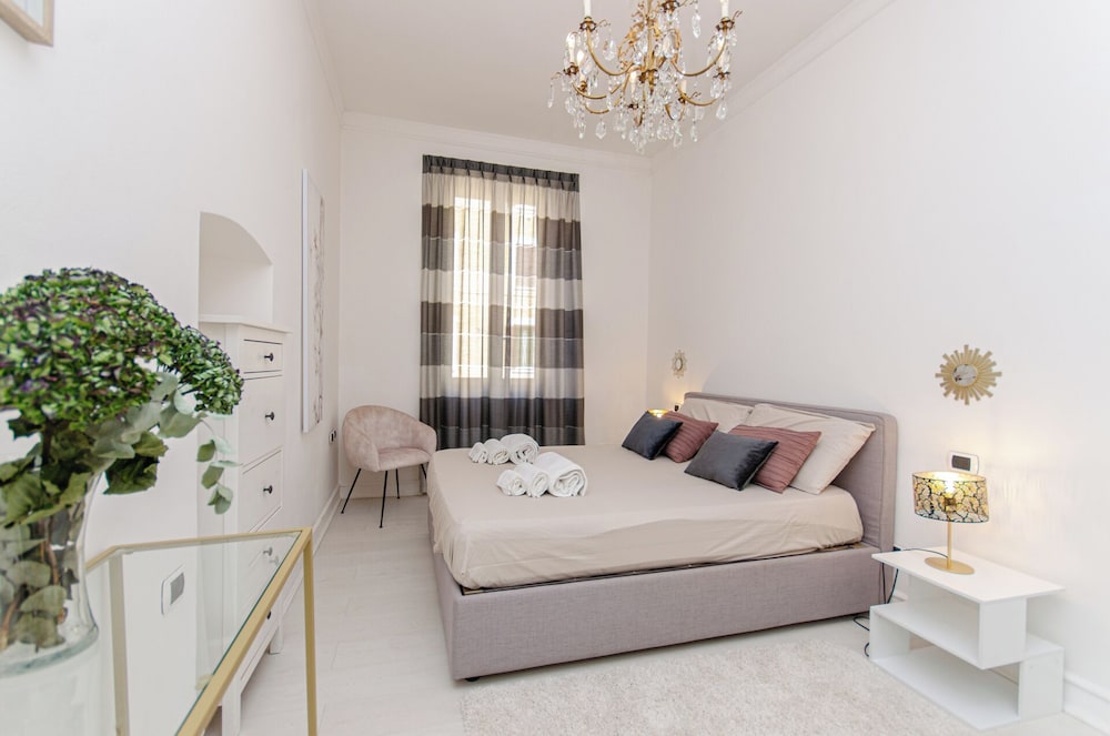VivimiHome Buenos Aires Home — 4-Star Luxury Hotel in Milan, Italy