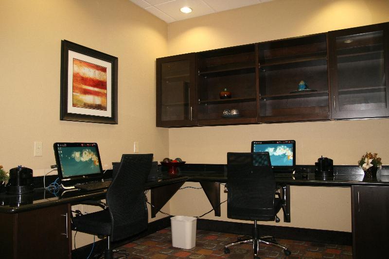 Holiday Inn Express and Suites George West by IHG - photo 3