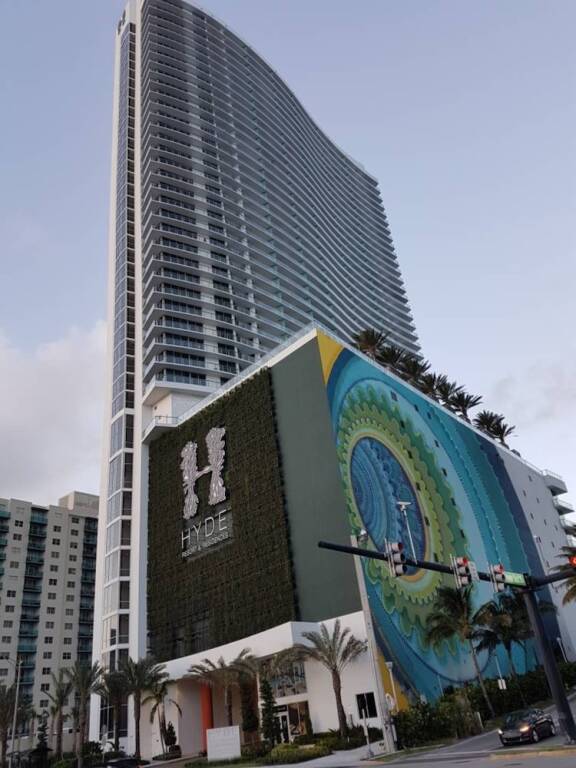 Contemporary Beach Resort Condos in Hollywood, United States