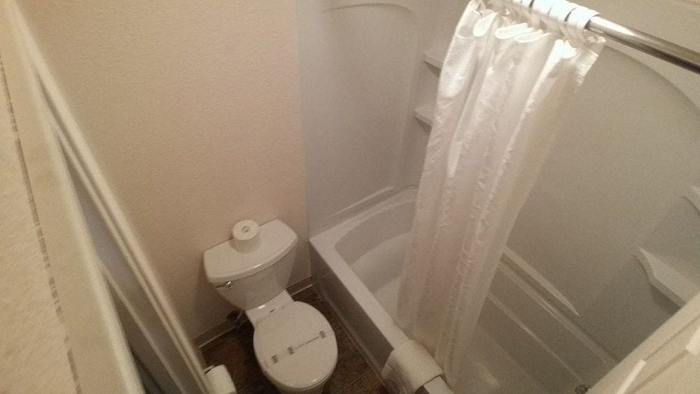 Riverside Inn - photo 12