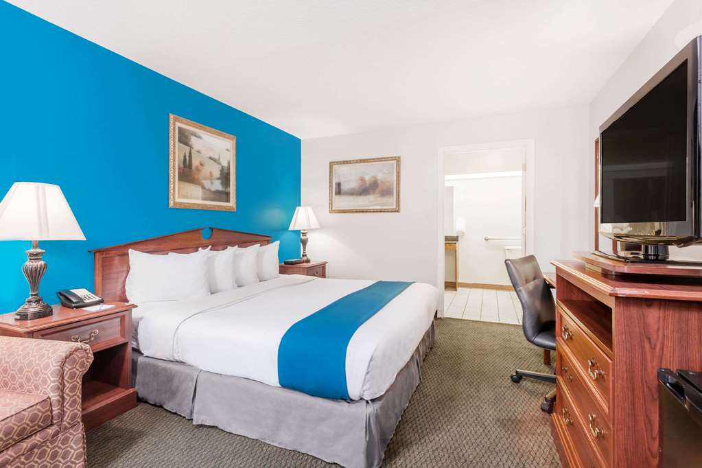 Baymont by Wyndham Duncan Spartanburg - photo 7