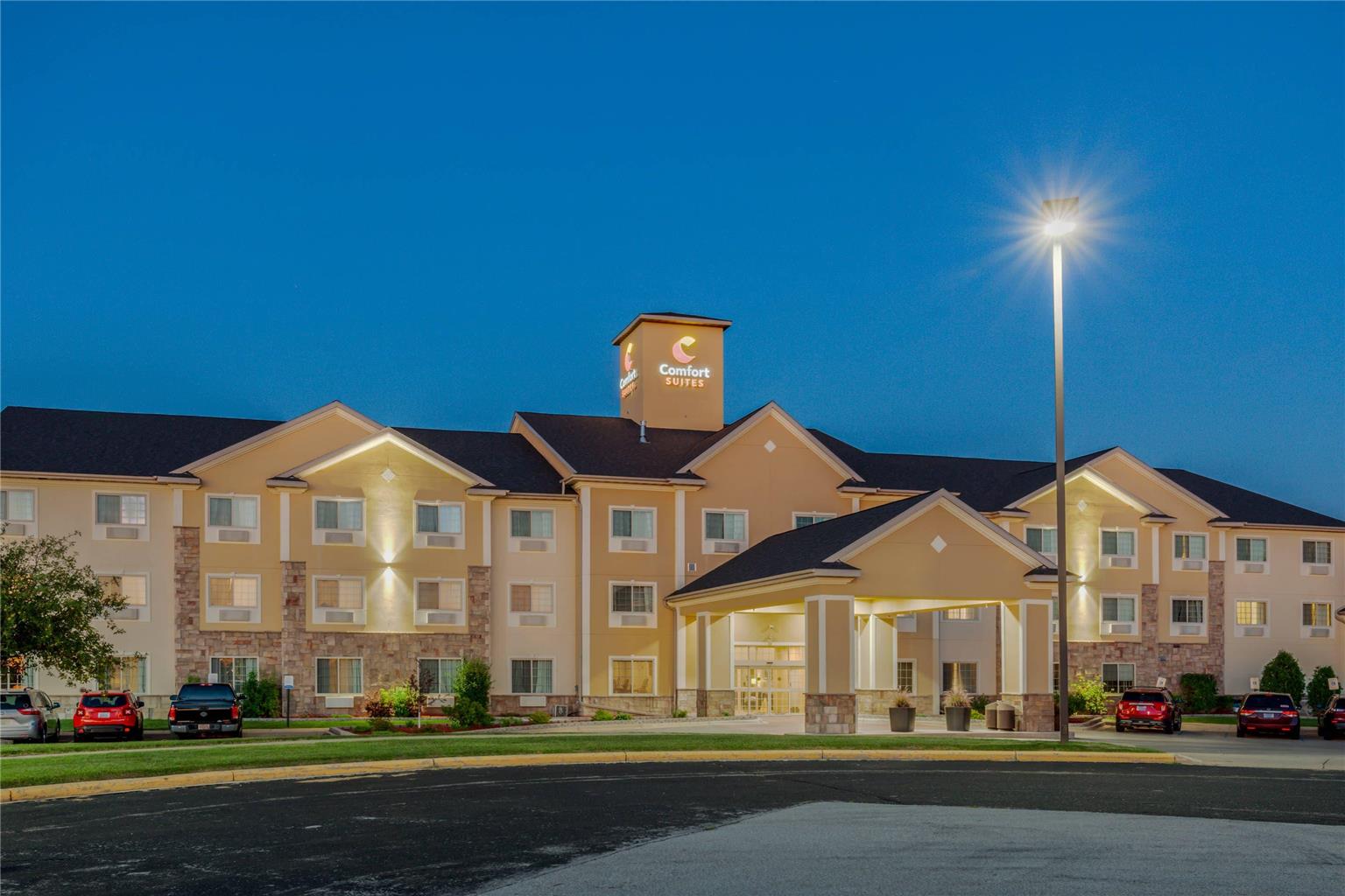 Comfort Suites Johnson Creek Conference Center - photo 7