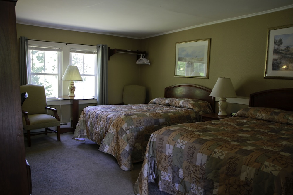 Kennebunk Gallery Motel & Cottages - photo 14