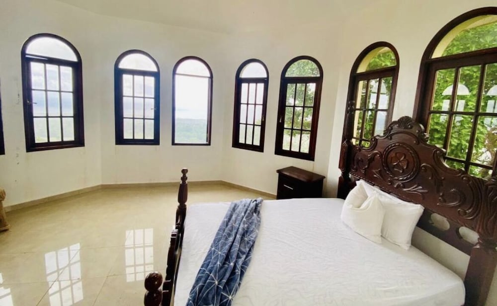 El Castillo Tropical in Cabrera, Dominican Republic