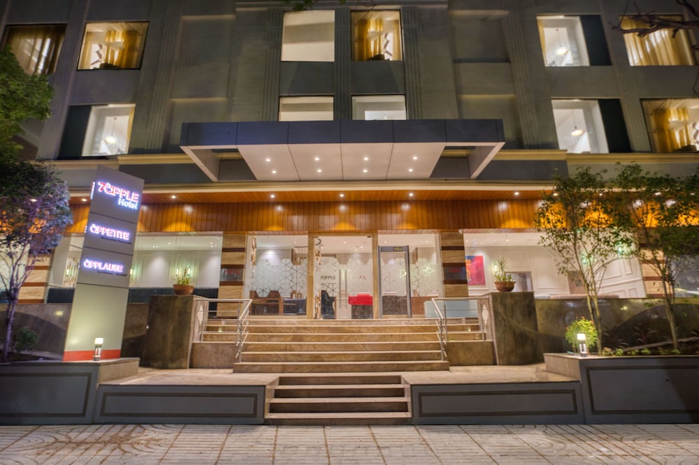 7 Apple Hotel Vimannagar Pune in Pune, India