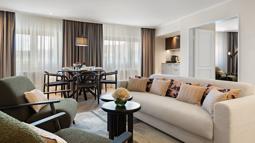 Hotel Bristol Berlin — 5-Star Luxury Hotel in Berlin, Germany