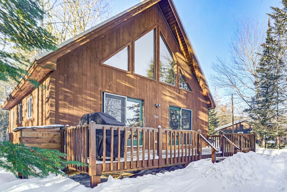 5 Mi To Skiing Lakeside Family Getaway In Maine — Greenwood